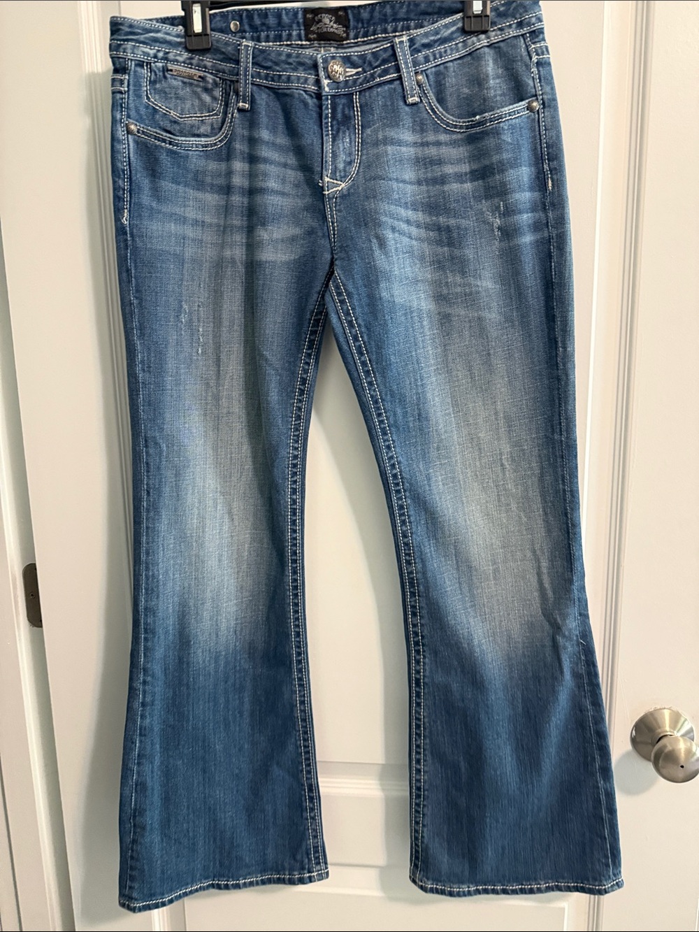 Express Women's Boot Cut Jeans in Medium Blue Denim